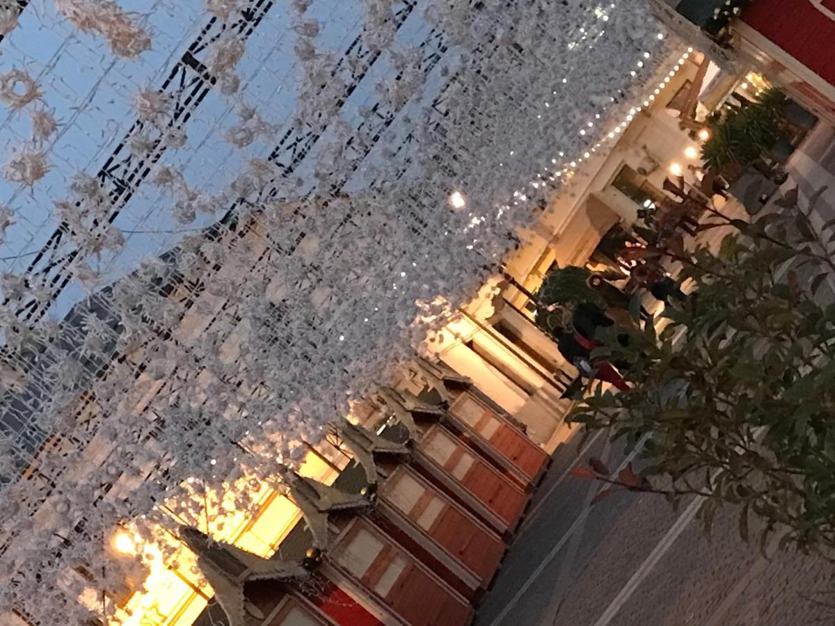 Glamour Ultracentral Craiova Bagian luar foto