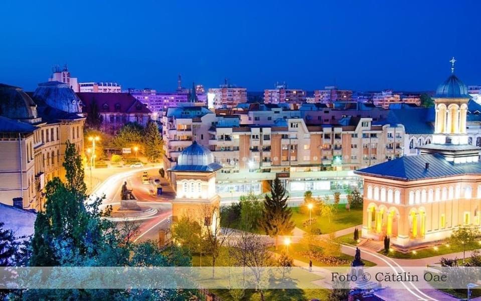 Glamour Ultracentral Craiova Bagian luar foto